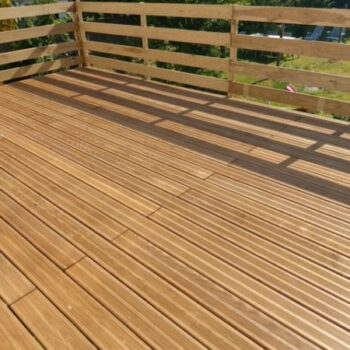 Terrasse Pin de Caroline 25 x 142 mm Classe 4